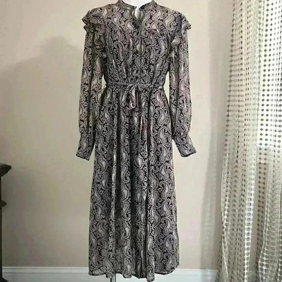 Banana Republic Flutter Midi Dress - Picture 5 of 8